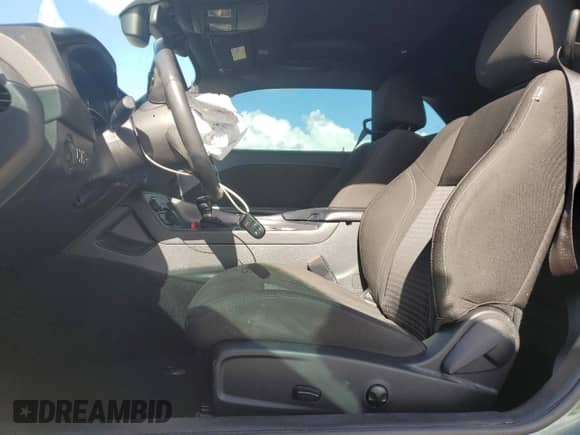 2023 Dodge Challenger SXT z VIN 2C3CDZGG9PH670617, wystawiony jako Copart lot #86657725 z przebiegiem 29 717 mil mil oraz Szkoda całkowita • Salvage title. Historia ofert i sprzedaży dostępna na DreamBid. Obrazek 7.