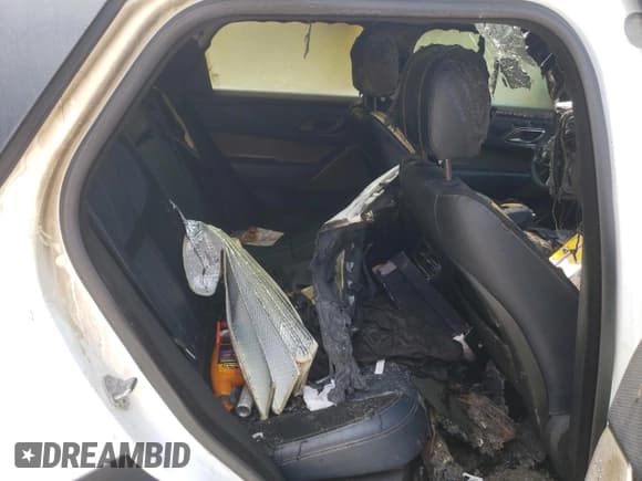 ✅ 2021 Land Rover Range Rover Velar R-Dynamic S • VIN: SALYT2EX3MA304878 • Лот: 63315935. Опубликован ранее на Copart с пробегом Не указан. Бесплатный доступ к архиву аукционных продаж из США и подробный отчёт об истории автомобиля на DreamBid. Изображение 11.