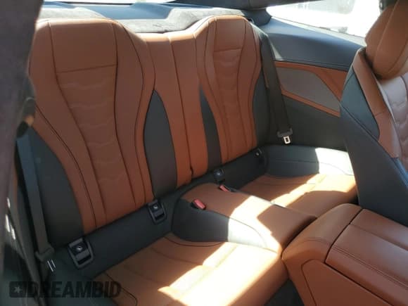 ✅ 2023 BMW 8 Series 840i • VIN: WBAAE2C07PCK95732 • Лот: 56186463. Опубликован ранее на Copart с пробегом 6 193 миль. Бесплатный доступ к архиву аукционных продаж из США и подробный отчёт об истории автомобиля на DreamBid. Изображение 10.