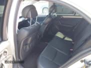 ✅ 2001 Mercedes-Benz C 230/260/280/320 • VIN: WDBRF61J41F104908 • Lot: 42003924. Wystawiony na IAAI z przebiegiem Nie podano. Bezpłatny archiwum sprzedaży aukcyjnych z USA i szczegółowy raport historii pojazdu na DreamBid. Zdjęcie 8.