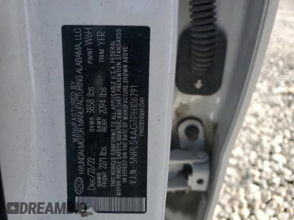 ✅ 2023 Hyundai Elantra SEL • VIN: 5NPLS4AG7PH106291 • Lot: 87195675. Listed on Copart with 88,213 mi. Free auction sales archive from the USA and detailed vehicle history report at DreamBid. Image 13.