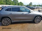 ✅ 2022 Mercedes-Benz GLA 250 • VIN: W1N4N4GB0NJ317272 • Lot: 42163190. Wystawiony na IAAI z przebiegiem Nie podano. Bezpłatny archiwum sprzedaży aukcyjnych z USA i szczegółowy raport historii pojazdu na DreamBid. Zdjęcie 13.