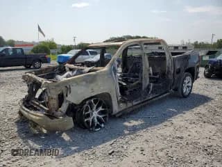 ✅ 2019 GMC Sierra 1500 Denali • VIN: 1GTU9FEL1KZ192962 • Лот: 69972915. Опубликован ранее на Copart с пробегом Не указан. Бесплатный доступ к архиву аукционных продаж из США и подробный отчёт об истории автомобиля на DreamBid. Изображение 1.