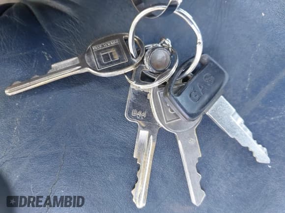 ✅ 1992 Buick Roadmaster Ltd • VIN: 1G4BT5370NR420376 • Лот: 41963273. Опубликован ранее на IAAI с пробегом 157 807 миль. Бесплатный доступ к архиву аукционных продаж из США и подробный отчёт об истории автомобиля на DreamBid. Изображение 11.