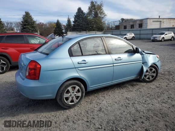 2010 Hyundai Accent GLS z VIN KMHCN4AC5AU475664, wystawiony jako Copart lot #80907054 z przebiegiem 131 087 mil mil oraz Szkoda całkowita • Salvage title. Historia ofert i sprzedaży dostępna na DreamBid. Obrazek 3.