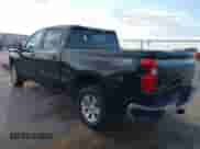 2022 Chevrolet Silverado 1500 LT z VIN 1GCPWCED7NZ123212, wystawiony jako IAAI lot #42823989 z przebiegiem 79 092 mil mil oraz . Historia ofert i sprzedaży dostępna na DreamBid. Obrazek 3.