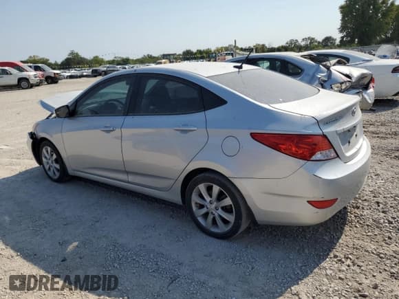 ✅ 2014 Hyundai Accent GLS • VIN: KMHCU4AE3EU762012 • Лот: 74959654. Опубликован ранее на Copart с пробегом 193 921 миль. Бесплатный доступ к архиву аукционных продаж из США и подробный отчёт об истории автомобиля на DreamBid. Изображение 2.