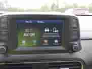 2019 Hyundai Kona Limited z VIN KM8K33AG3KU030355, wystawiony jako IAAI lot #42377611 z przebiegiem 81 807 mil mil oraz . Historia ofert i sprzedaży dostępna na DreamBid. Obrazek 18.