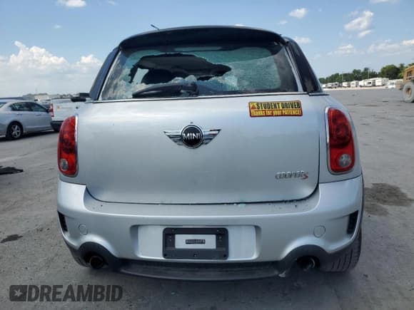 ✅ 2012 MINI Countryman S • VIN: WMWZC5C52CWL61201 • Лот: 69656135. Опубликован ранее на Copart с пробегом 87 031 миль. Бесплатный доступ к архиву аукционных продаж из США и подробный отчёт об истории автомобиля на DreamBid. Изображение 6.