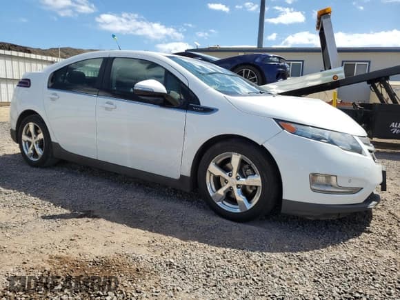 ✅ 2014 Chevrolet Volt • VIN: 1G1RB6E45EU161131 • Lot: 66573524. Wystawiony na Copart z przebiegiem 122 038 mil. Bezpłatny archiwum sprzedaży aukcyjnych z USA i szczegółowy raport historii pojazdu na DreamBid. Zdjęcie 4.