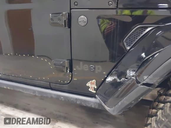 ✅ 2024 Jeep Gladiator Willys • VIN: 1C6HJTAG3RL117149 • Лот: 41739320. Опубликован ранее на IAAI с пробегом 6 073 миль. Бесплатный доступ к архиву аукционных продаж из США и подробный отчёт об истории автомобиля на DreamBid. Изображение 19.