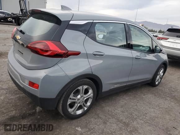 2020 Chevrolet Bolt EV LT z VIN 1G1FY6S00L4150375, wystawiony jako Copart lot #82178423 z przebiegiem 32 442 mil mil oraz . Historia ofert i sprzedaży dostępna na DreamBid. Obrazek 3.