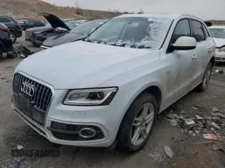 ✅ 2014 Audi Q5 Prestige • VIN: WA1WGAFP8EA045182 • Lot: 43572395. Listed on Copart with 119,833 mi. Free auction sales archive from the USA and detailed vehicle history report at DreamBid. Image 1.