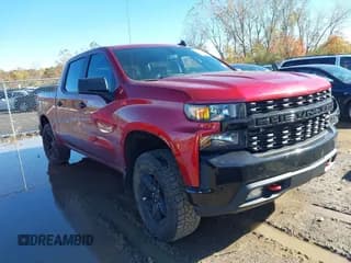 ✅ 2021 Chevrolet Silverado 1500 Custom Trail Boss • VIN: 1GCPYCEF4MZ173074 • Lot: 43478328. Wystawiony na IAAI z przebiegiem 94 814 mil. Bezpłatny archiwum sprzedaży aukcyjnych z USA i szczegółowy raport historii pojazdu na DreamBid. Zdjęcie 1.