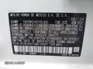 ✅ 2025 Honda HR-V EX-L • VIN: 3CZRZ2H73SM716007 • Lot: 42994879. Wystawiony na IAAI z przebiegiem 2 078 mil. Bezpłatny archiwum sprzedaży aukcyjnych z USA i szczegółowy raport historii pojazdu na DreamBid. Zdjęcie 9.
