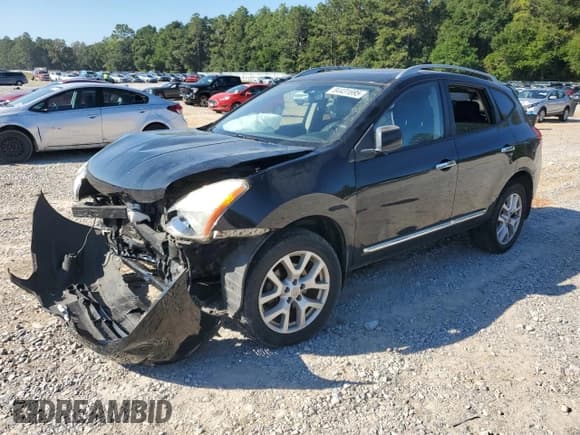 ✅ 2011 Nissan Rogue SV • VIN: JN8AS5MV1BW670422 • Lot: 84431695. Listed on Copart with 181,546 mi. Free auction sales archive from the USA and detailed vehicle history report at DreamBid. Image 1.