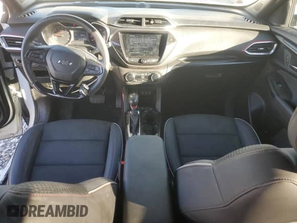 2023 Chevrolet TrailBlazer RS с VIN KL79MTSLXPB058942, выставлен на аукционе Copart как лот 85580425 с пробегом 69 921 миль миль и На запчасти • Non repairable. История ставок и продаж доступна на DreamBid. Изображение 8.