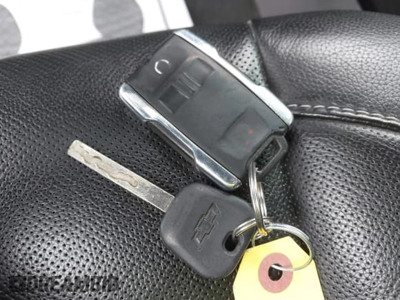 ✅ 2017 Chevrolet Silverado 1500 LTZ • VIN: 3GCUKSEC1HG173107 • Lot: 42364496. Wystawiony na IAAI z przebiegiem 100 310 mil. Bezpłatny archiwum sprzedaży aukcyjnych z USA i szczegółowy raport historii pojazdu na DreamBid. Zdjęcie 11.