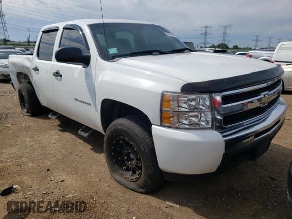 ✅ 2011 Chevrolet Silverado 1500 LT • VIN: 3GCPKSEAXBG133126 • Lot: 58911944. Listed on Copart with 126,763 mi. Free auction sales archive from the USA and detailed vehicle history report at DreamBid. Image 4.