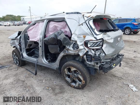 ✅ 2024 Hyundai Venue SEL • VIN: KMHRC8A39RU299110 • Lot: 40705347. Listed on IAAI with 16,802 mi. Free auction sales archive from the USA and detailed vehicle history report at DreamBid. Image 14.