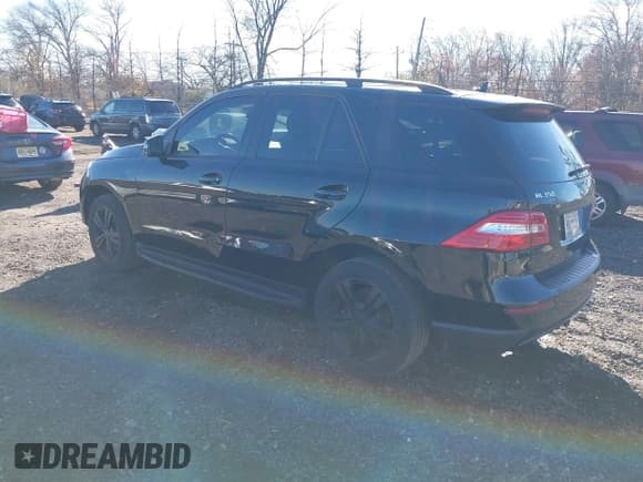 ✅ 2013 Mercedes-Benz M 350 • VIN: 4JGDA5HB0DA117672 • Lot: 43749430. Wystawiony na IAAI z przebiegiem 156 585 mil. Bezpłatny archiwum sprzedaży aukcyjnych z USA i szczegółowy raport historii pojazdu na DreamBid. Zdjęcie 3.