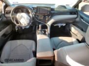 ✅ 2022 Toyota Camry SE • VIN: 4T1G11AK8NU035074 • Lot: 91354645. Wystawiony na Copart z przebiegiem 59 877 mil. Bezpłatny archiwum sprzedaży aukcyjnych z USA i szczegółowy raport historii pojazdu na DreamBid. Zdjęcie 8.