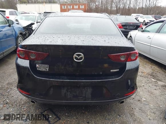 ✅ 2019 Mazda 3 • VIN: 3MZBPABL7KM110476 • Lot: 41814763. Listed on IAAI with 78,339 mi. Free auction sales archive from the USA and detailed vehicle history report at DreamBid. Image 16.