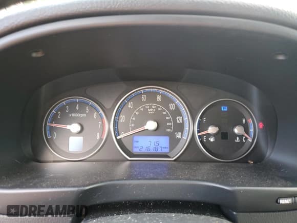 ✅ 2007 Hyundai Santa Fe SE • VIN: 5NMSH13E17H024672 • Lot: 78677484. Listed on Copart with 216,187 mi. Free auction sales archive from the USA and detailed vehicle history report at DreamBid. Image 9.