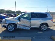 ✅ 2010 Toyota Highlander Limited • VIN: JTEJW3EH4A2043759 • Лот: 43627930. Опубликован ранее на IAAI с пробегом 101 653 миль. Бесплатный доступ к архиву аукционных продаж из США и подробный отчёт об истории автомобиля на DreamBid. Изображение 15.