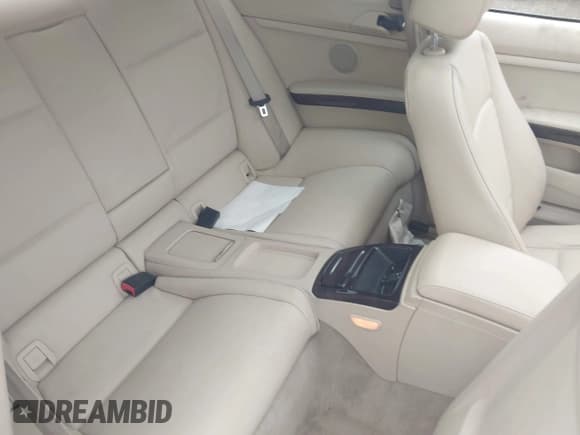 ✅ 2011 BMW 3 Series 335i • VIN: WBAKG7C59BE263045 • Lot: 42035151. Listed on IAAI with 125,675 mi. Free auction sales archive from the USA and detailed vehicle history report at DreamBid. Image 8.