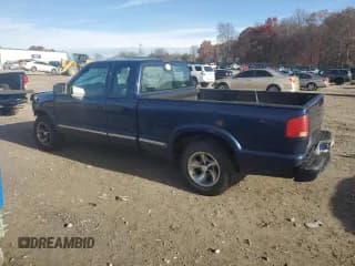 ✅ 2001 Chevrolet S-10 • VIN: 1GCCS195218112085 • Лот: 82673454. Опубликован ранее на Copart с пробегом 95 231 миль. Бесплатный доступ к архиву аукционных продаж из США и подробный отчёт об истории автомобиля на DreamBid. Изображение 2.