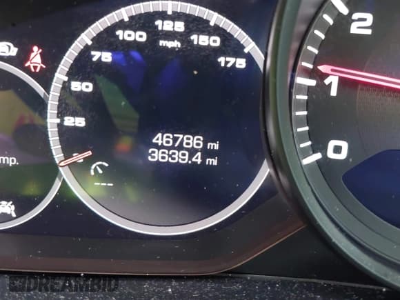 ✅ 2019 Porsche Cayenne • VIN: WP1AA2AY5KDA17503 • Lot: 42502368. Wystawiony na IAAI z przebiegiem 46 786 mil. Bezpłatny archiwum sprzedaży aukcyjnych z USA i szczegółowy raport historii pojazdu na DreamBid. Zdjęcie 7.