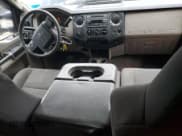 ✅ 2010 Ford F-250 XL • VIN: 1FTSX2B58AEA37701 • Lot: 72191254. Wystawiony na Copart z przebiegiem 145 658 mil. Bezpłatny archiwum sprzedaży aukcyjnych z USA i szczegółowy raport historii pojazdu na DreamBid. Zdjęcie 8.