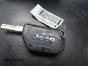 ✅ 2023 Jeep Wrangler Sport S • VIN: 1C4HJXDN6PW592915 • Lot: 41662077. Wystawiony na IAAI z przebiegiem 43 129 mil. Bezpłatny archiwum sprzedaży aukcyjnych z USA i szczegółowy raport historii pojazdu na DreamBid. Zdjęcie 11.