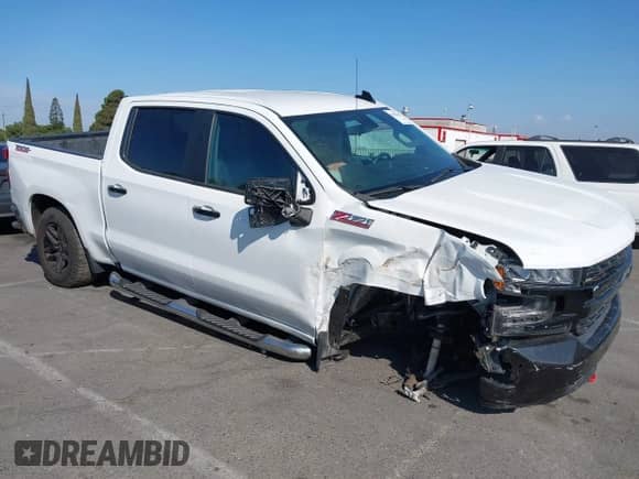 ✅ 2021 Chevrolet Silverado 1500 LT Trail Boss • VIN: 3GCPYFEDXMG331319 • Лот: 43299606. Опубликован ранее на IAAI с пробегом 47 871 миль. Бесплатный доступ к архиву аукционных продаж из США и подробный отчёт об истории автомобиля на DreamBid. Изображение 1.