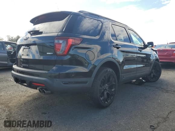 ✅ 2019 Ford Explorer Sport • VIN: 1FM5K8GT2KGB33587 • Lot: 85859735. Wystawiony na Copart z przebiegiem 74 287 mil. Bezpłatny archiwum sprzedaży aukcyjnych z USA i szczegółowy raport historii pojazdu na DreamBid. Zdjęcie 3.