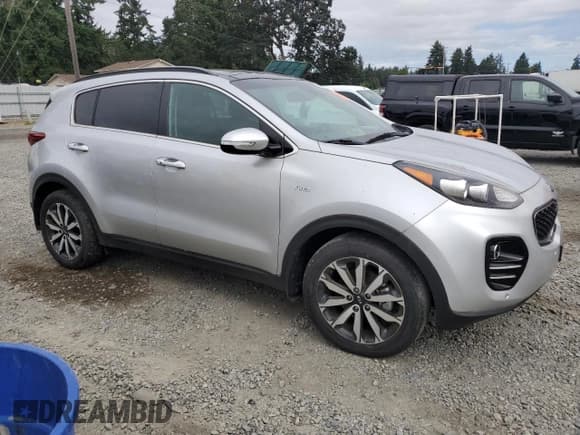 ✅ 2019 Kia Sportage EX • VIN: KNDPNCAC8K7512321 • Lot: 68771375. Wystawiony na Copart z przebiegiem 5 107 mil. Bezpłatny archiwum sprzedaży aukcyjnych z USA i szczegółowy raport historii pojazdu na DreamBid. Zdjęcie 4.