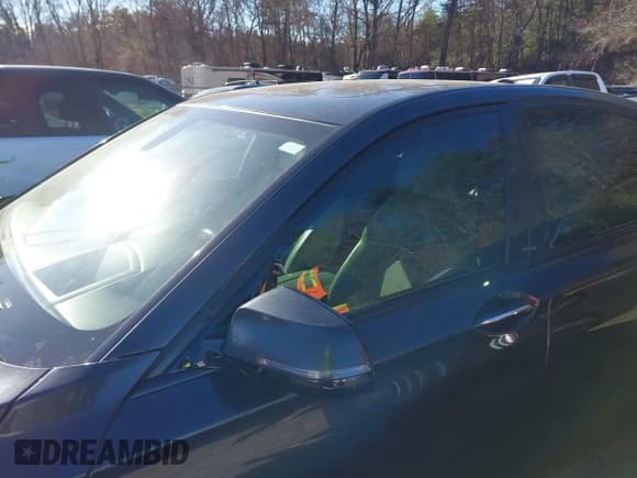 ✅ 2014 BMW 7 Series 750i xDrive • VIN: WBAYB6C50ED224499 • Lot: 43847043. Wystawiony na IAAI z przebiegiem 162 265 mil. Bezpłatny archiwum sprzedaży aukcyjnych z USA i szczegółowy raport historii pojazdu na DreamBid. Zdjęcie 14.