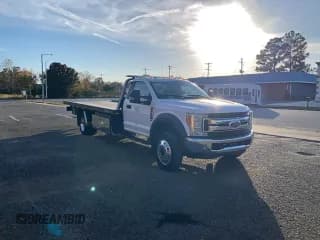 ✅ 2017 Ford F-550 XL • VIN: 1FDUF5GT7HEC49273 • Лот: 93381225. Опубликован ранее на Copart с пробегом 190 064 миль. Бесплатный доступ к архиву аукционных продаж из США и подробный отчёт об истории автомобиля на DreamBid. Изображение 1.