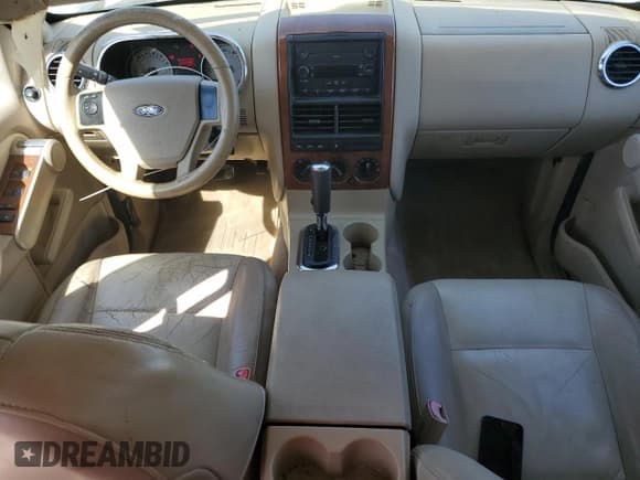 ✅ 2006 Ford Explorer Eddie Bauer • VIN: 1FMEU64E76UA28409 • Lot: 87231095. Wystawiony na Copart z przebiegiem 156 957 mil. Bezpłatny archiwum sprzedaży aukcyjnych z USA i szczegółowy raport historii pojazdu na DreamBid. Zdjęcie 8.