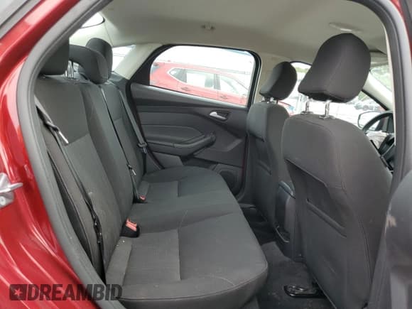 ✅ 2015 Ford Focus SE • VIN: 1FADP3F27FL212897 • Лот: 69412365. Опубликован ранее на Copart с пробегом 84 763 миль. Бесплатный доступ к архиву аукционных продаж из США и подробный отчёт об истории автомобиля на DreamBid. Изображение 10.