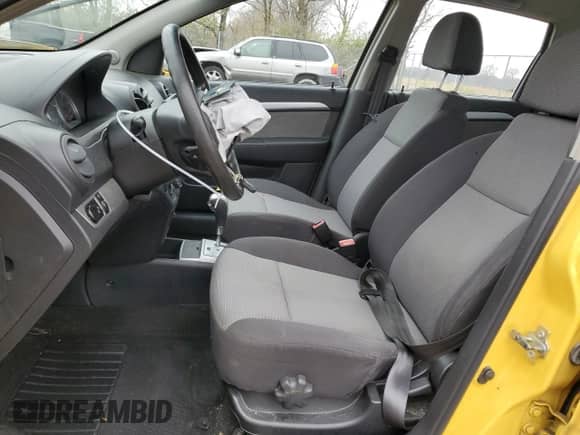 2010 Chevrolet Aveo 1LT z VIN KL1TD6DEXAB108326, wystawiony jako Copart lot #80542564 z przebiegiem 146 235 mil mil oraz Czysty tytuł • Clean title. Historia ofert i sprzedaży dostępna na DreamBid. Obrazek 7.