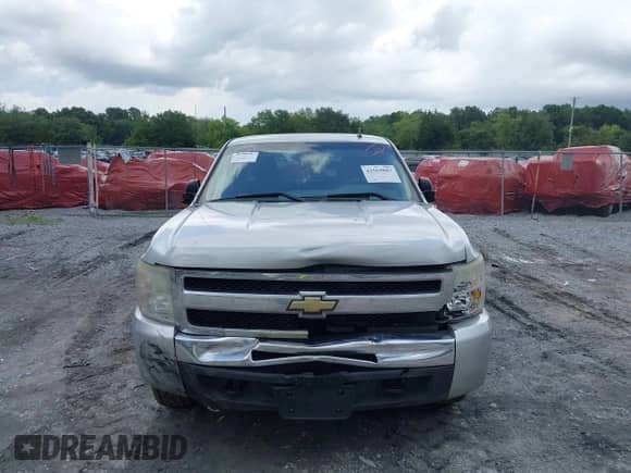✅ 2011 Chevrolet Silverado 1500 LS • VIN: 1GCRKREAXBZ241408 • Lot: 42569887. Wystawiony na IAAI z przebiegiem 177 499 mil mil. Skorzystaj z bezpłatnego archiwum sprzedaży aukcyjnych z USA i zobacz szczegółowy raport historii pojazdu na DreamBid. Zdjęcie 12.