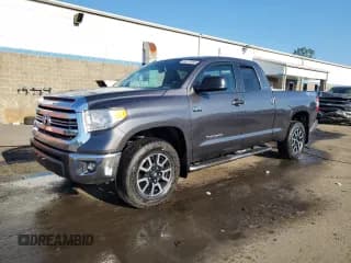 ✅ 2016 Toyota Tundra SR • VIN: 5TFUY5F10GX552722 • Lot: 62670965. Wystawiony na Copart z przebiegiem 41 929 mil. Bezpłatny archiwum sprzedaży aukcyjnych z USA i szczegółowy raport historii pojazdu na DreamBid. Zdjęcie 1.