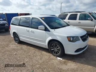 ✅ 2017 Dodge Grand Caravan SE • VIN: 2C4RDGBG9HR615369 • Lot: 42690248. Wystawiony na IAAI z przebiegiem 129 997 mil. Bezpłatny archiwum sprzedaży aukcyjnych z USA i szczegółowy raport historii pojazdu na DreamBid. Zdjęcie 1.