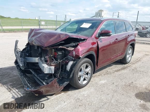 ✅ 2016 Toyota Highlander Limited • VIN: 5TDDKRFHXGS235106 • Lot: 43121057. Wystawiony na IAAI z przebiegiem 60 090 mil. Bezpłatny archiwum sprzedaży aukcyjnych z USA i szczegółowy raport historii pojazdu na DreamBid. Zdjęcie 18.