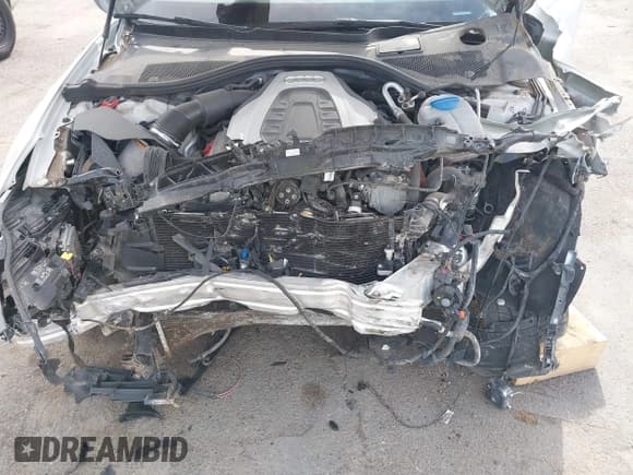 ✅ 2017 Audi A6 Prestige • VIN: WAUH2AFC4HN039271 • Лот: 42347875. Опубликован ранее на IAAI с пробегом 61 553 миль. Бесплатный доступ к архиву аукционных продаж из США и подробный отчёт об истории автомобиля на DreamBid. Изображение 10.