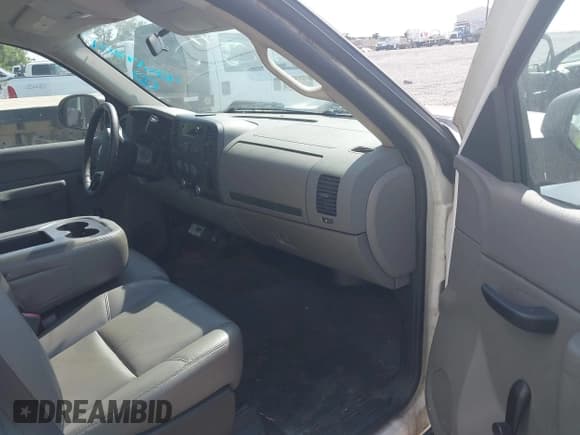 ✅ 2012 Chevrolet Silverado 1500 Work Truck • VIN: 1GCNCPEX4CZ106138 • Lot: 42618201. Listed on IAAI with 307,583 mi. Free auction sales archive from the USA and detailed vehicle history report at DreamBid. Image 5.