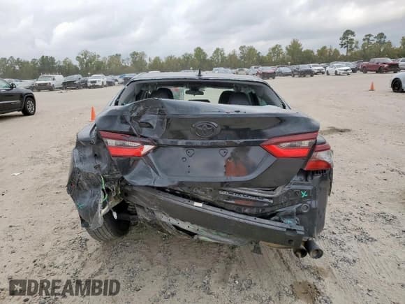 ✅ 2023 Toyota Camry SE • VIN: 4T1G11AKXPU744477 • Lot: 93331375. Wystawiony na Copart z przebiegiem 42 989 mil. Bezpłatny archiwum sprzedaży aukcyjnych z USA i szczegółowy raport historii pojazdu na DreamBid. Zdjęcie 6.