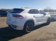✅ 2022 Volkswagen Atlas SEL R-Line • VIN: 1V2SE2CAXNC222396 • Lot: 79693034. Wystawiony na Copart z przebiegiem Nie podano. Bezpłatny archiwum sprzedaży aukcyjnych z USA i szczegółowy raport historii pojazdu na DreamBid. Zdjęcie 3.